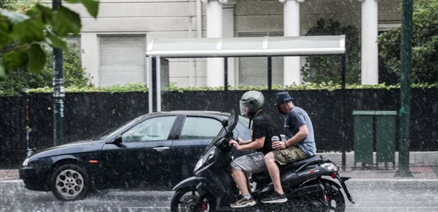 Ισχυρές βροχές και καταιγίδες από το μεσημέρι